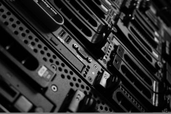 Apple chooses Iowa for $1.3 billion data center